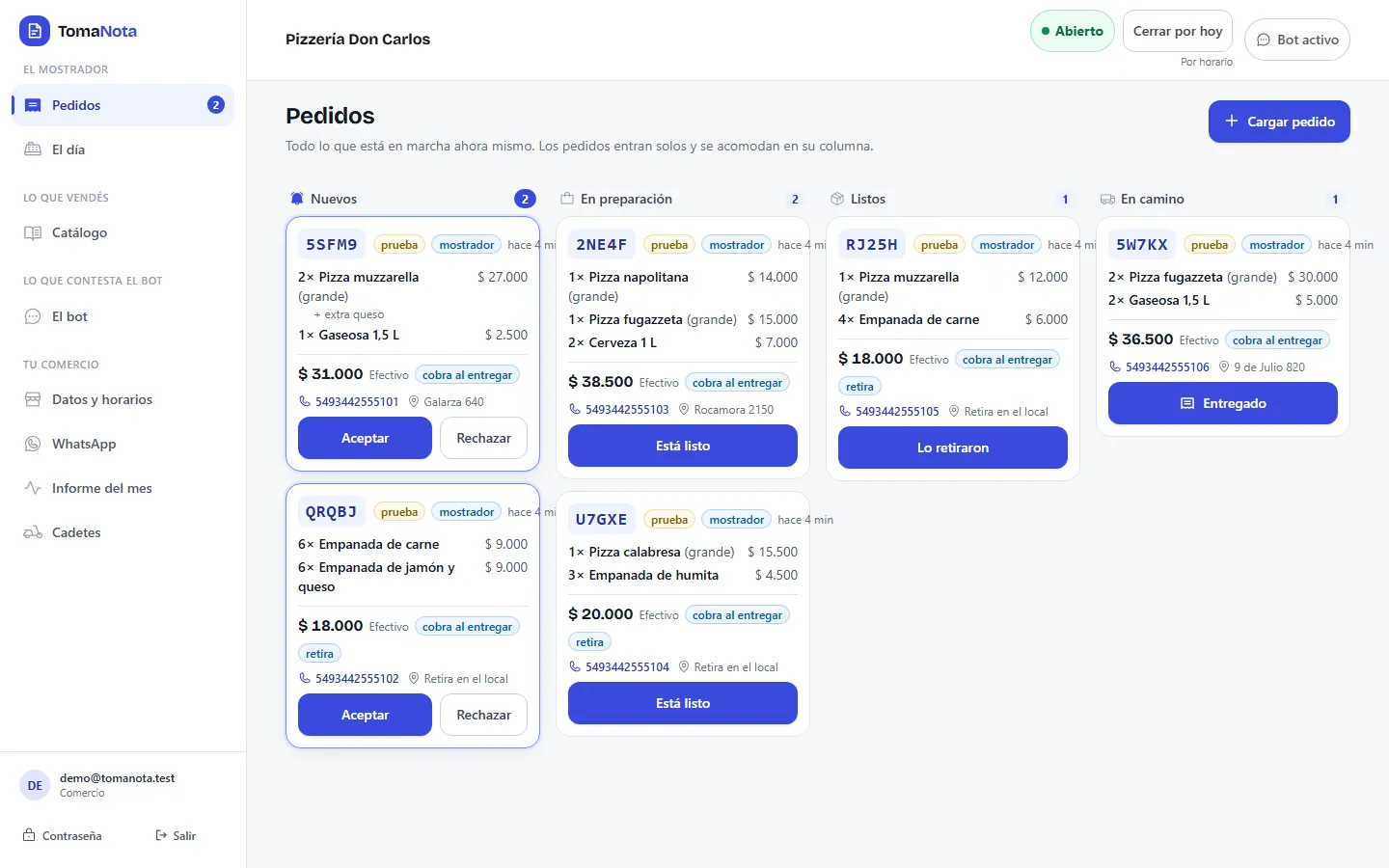 Tablero de pedidos del comercio, con columnas para pedidos nuevos, en preparación, listos y en camino, y los botones para avanzar cada uno